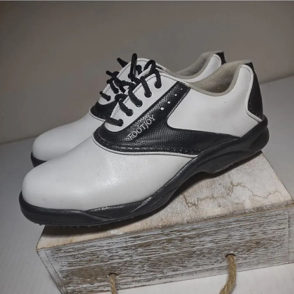 👍 Women's Golf Shoes Footjoy Size 8.5 Saddle Shoe Black White. A14